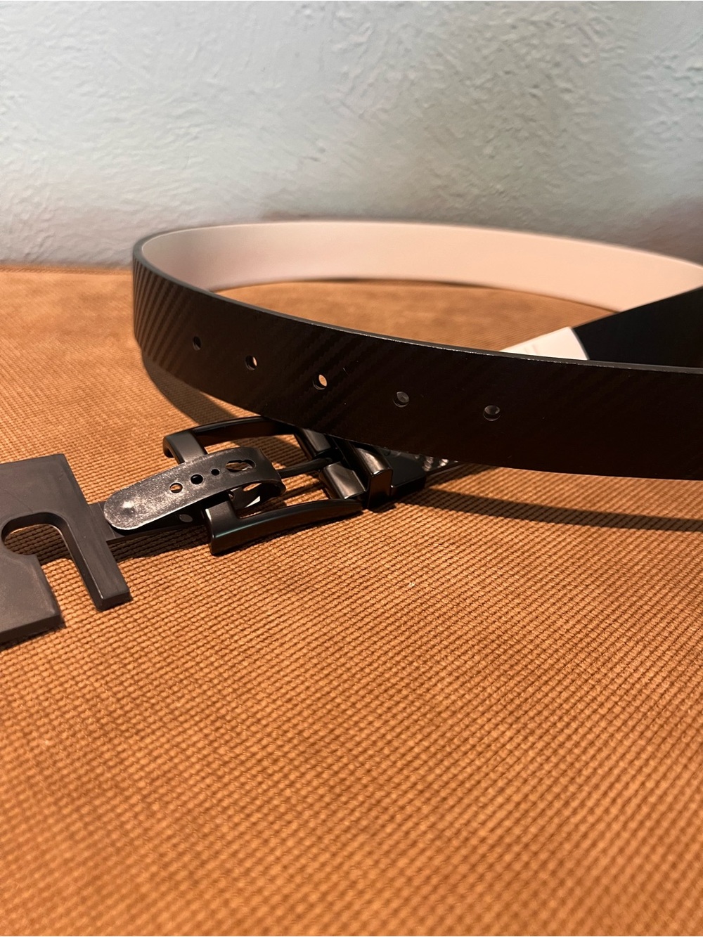 Nike Black & White Reversible Men’s Belt with Textured Black Finish